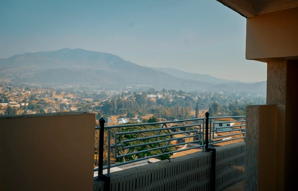 Cityscape & Retreat Hotel