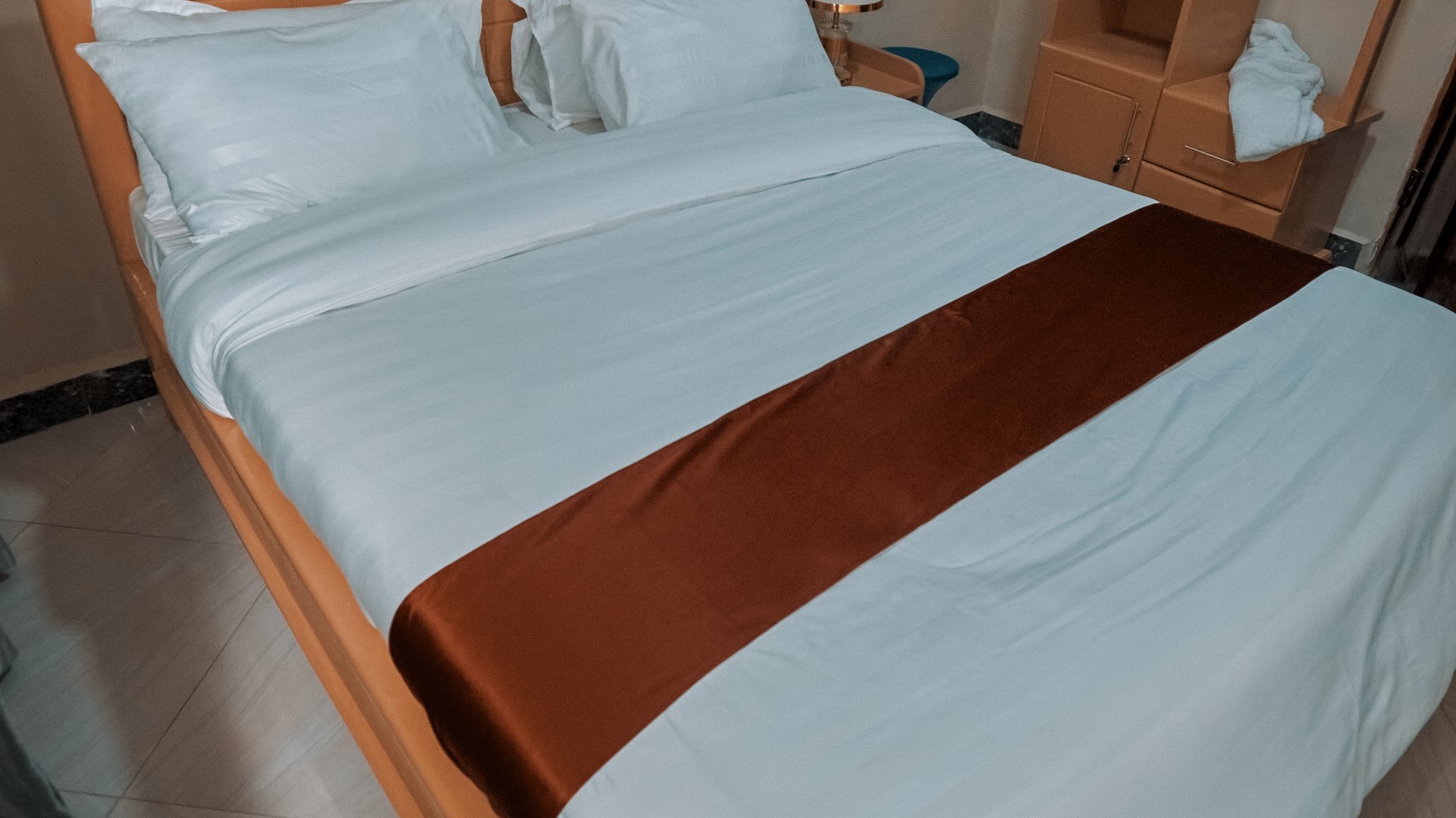 Cityscape & Retreat Hotel